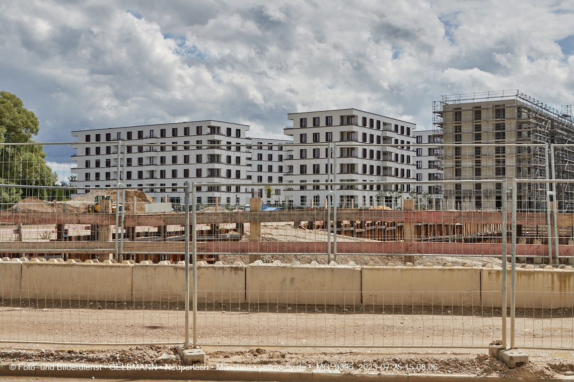 25.07.2023 - Rundgang im Alexisquartier in Neuperlach